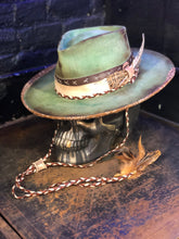 Load image into Gallery viewer, Vintage Rare Custom hat , "verde speranza “